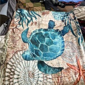 Sea Turtle Print Blanket